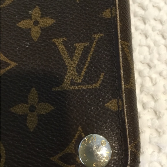 LOUIS VUITTON I PAD COVER IN MONOGRAM CANVAS. - Picture 8 of 14